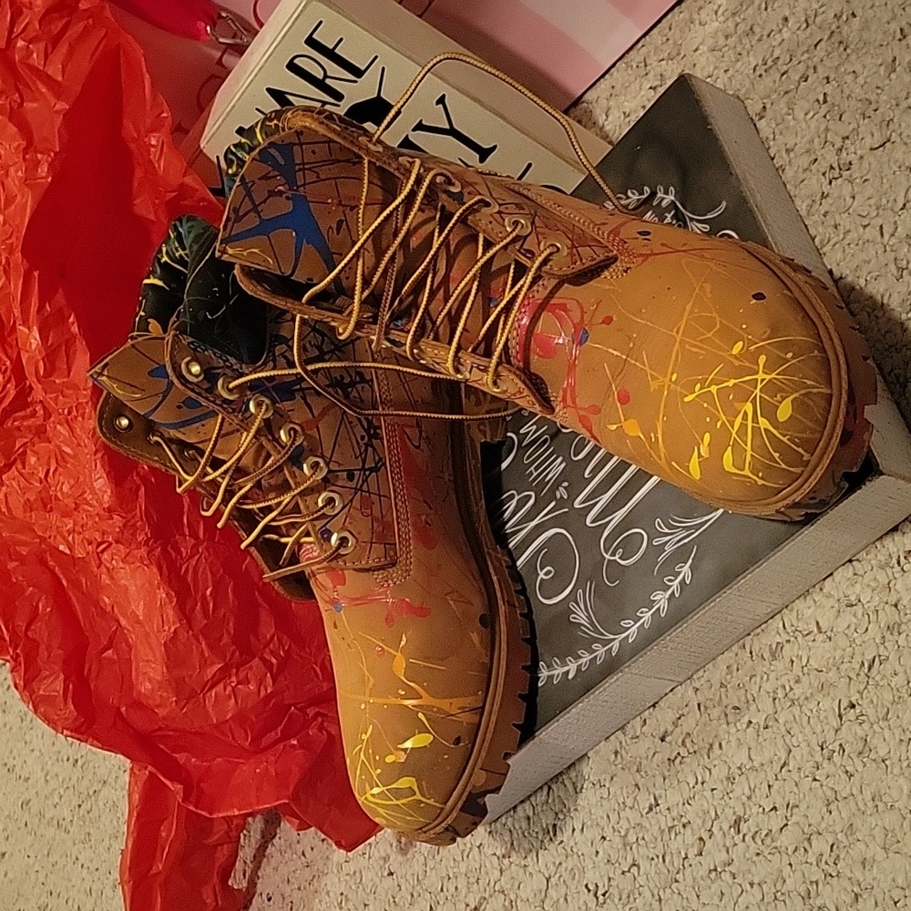 Limited edition timberland "spash" boots.